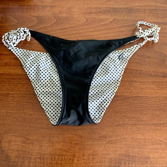 Volcom Reversible String Bikini Bottom - Picture 2 of 5